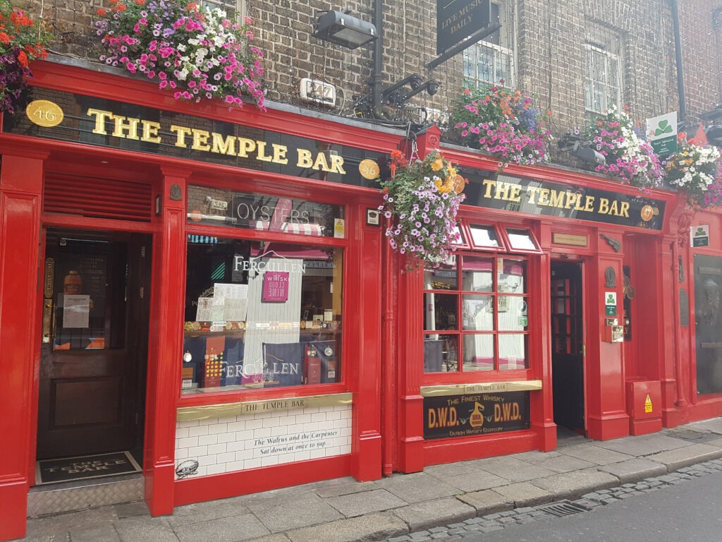 TEMPLE BAR